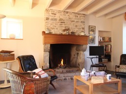 Salon et sa cheminée