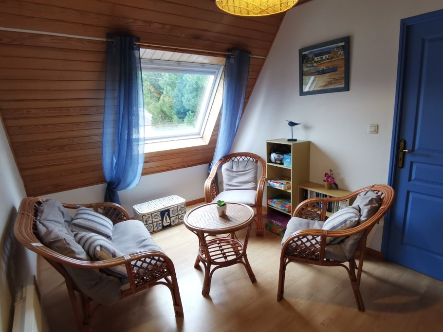 Mezzanine avec coin salon