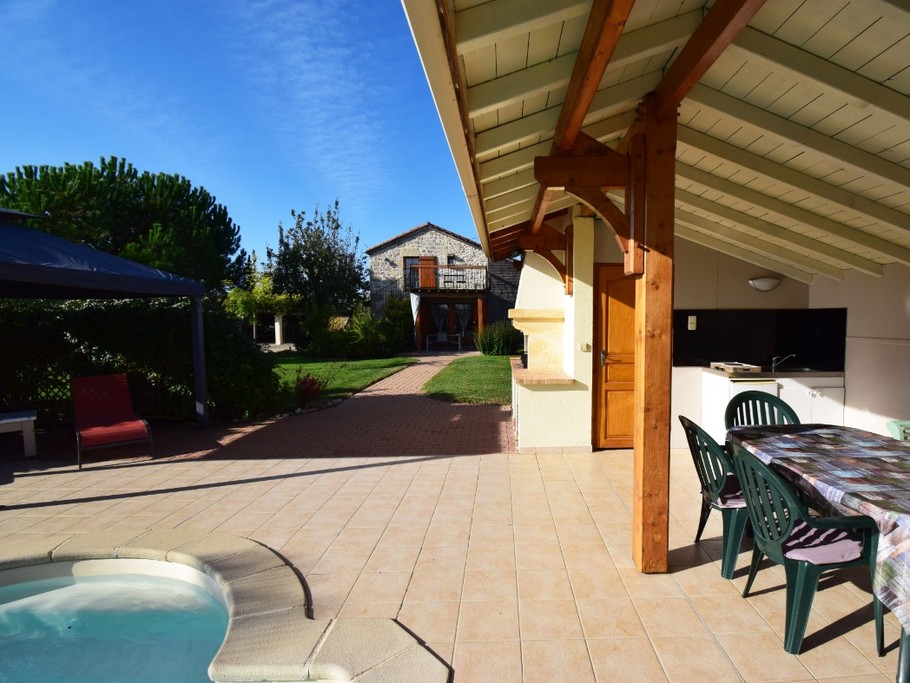 Pool house