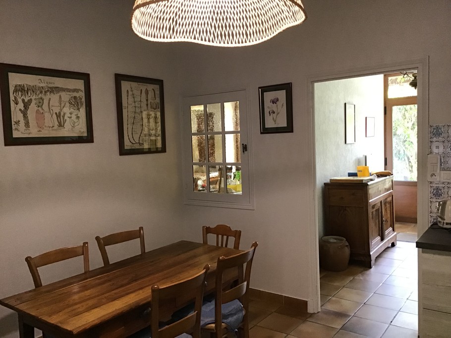 Cuisine avec espace repas