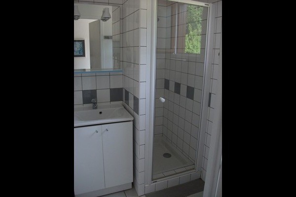 salle d'eau rdc