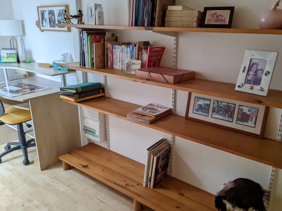 Coin bureau dans le couloir étage