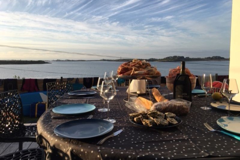 Plateau de fruits de mer en terrasse