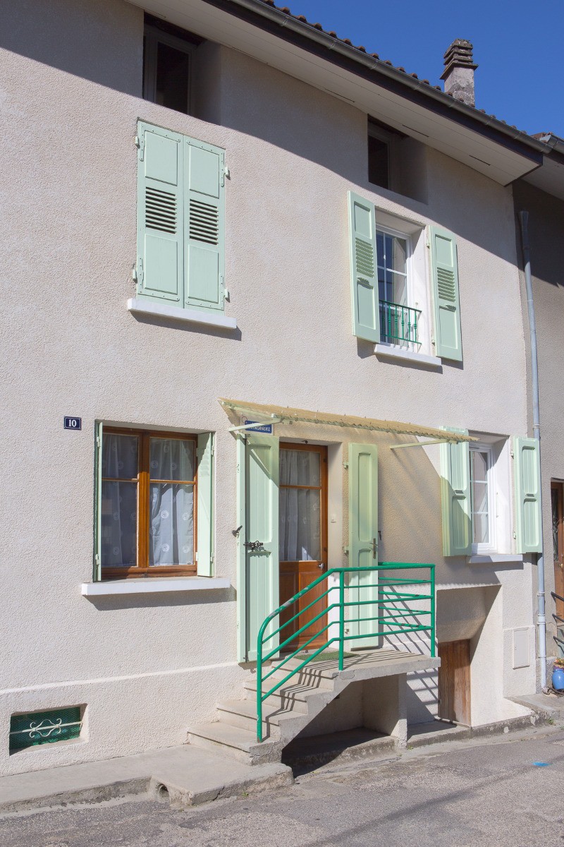 maison coté entrée