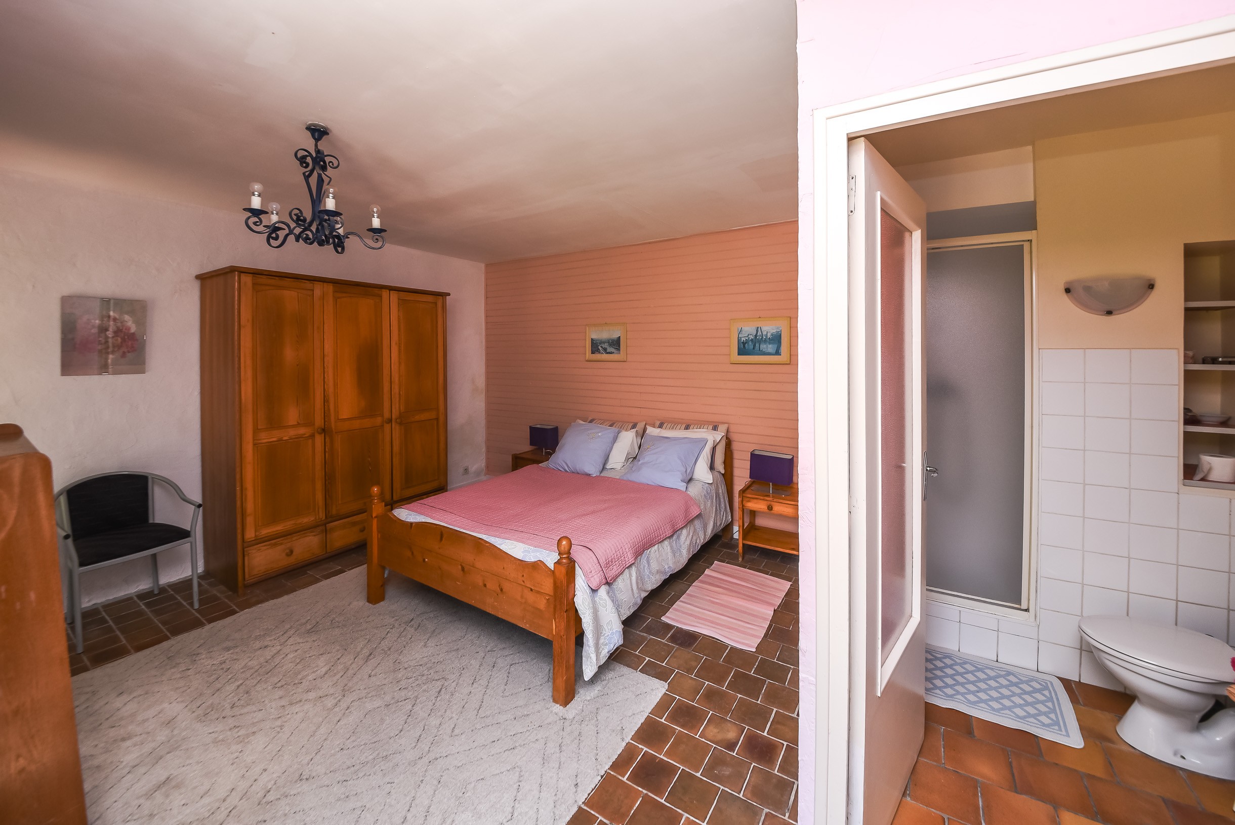 chambre double avec sdb au rdc