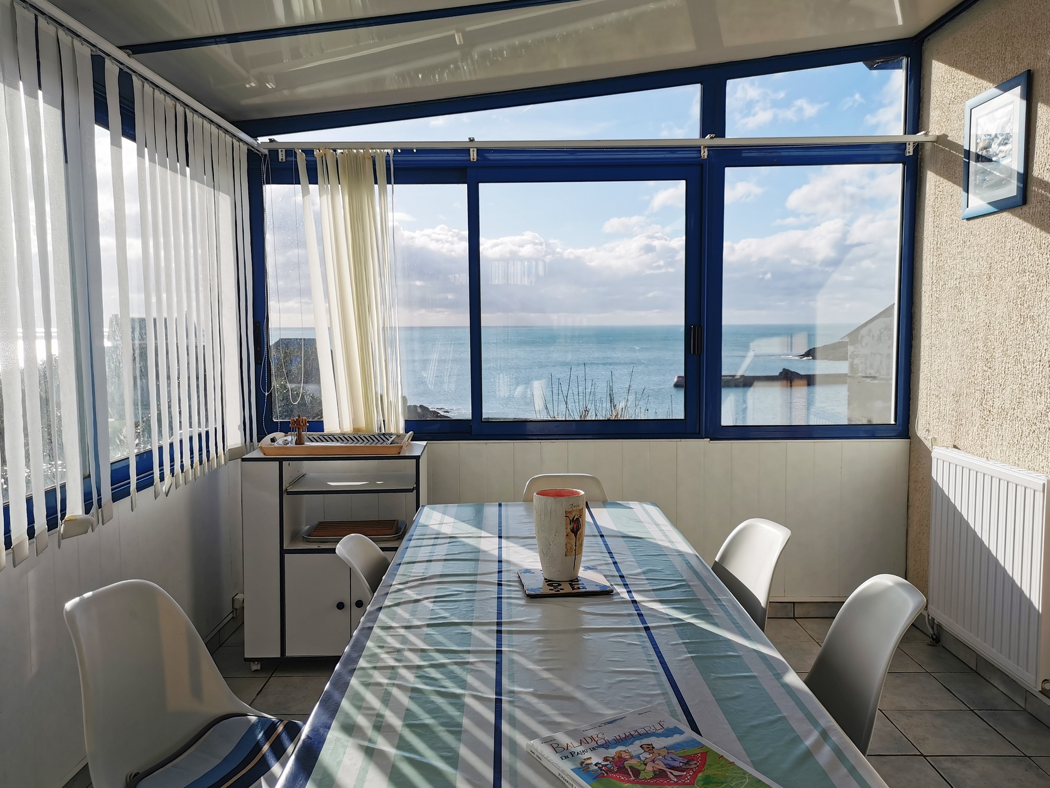 veranda living room sea view