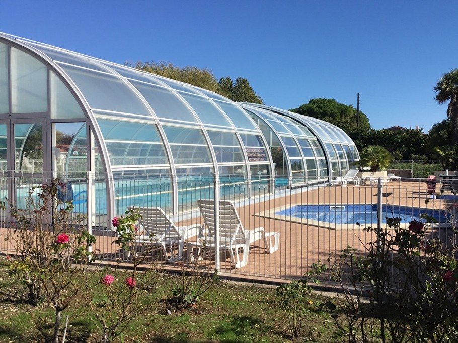 Chalet Les Jardins de St Pierre à St Pierre d'Oléron en Charente maritime, la Piscine commune chauffée et sécurisée,