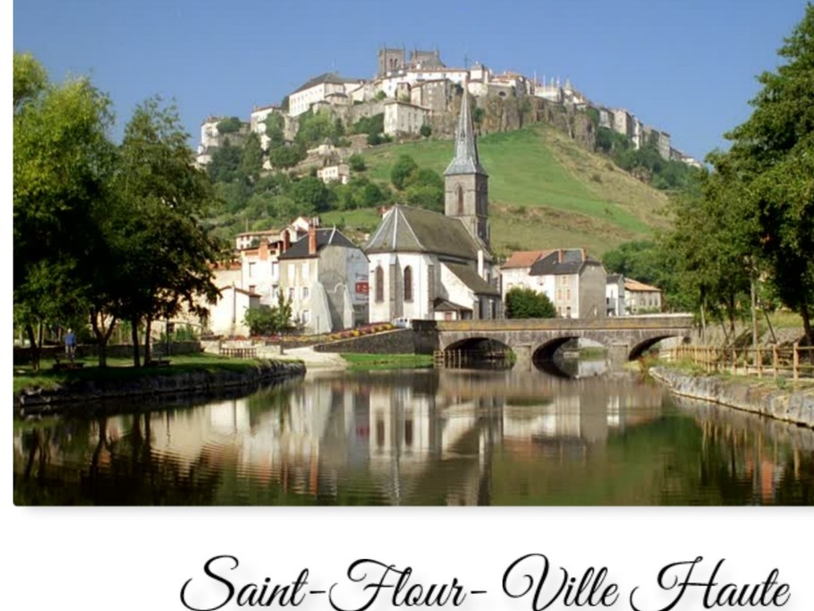 Saint-Flour à 20 km du chalet