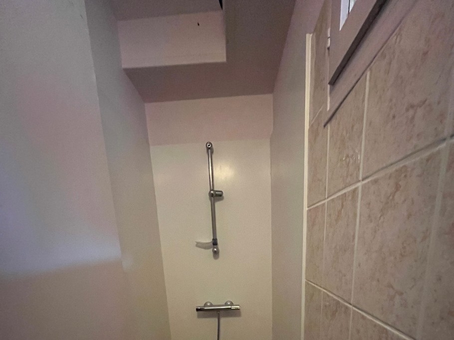Gîte les Bruyères La chapelle Montligeon DOUCHE