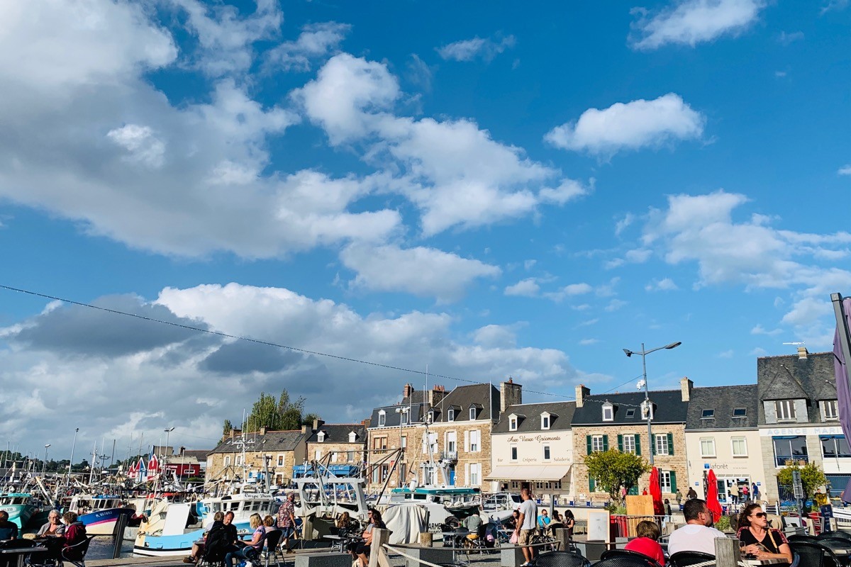 "Le coin perdu", ça te dit un pot sur le port ?