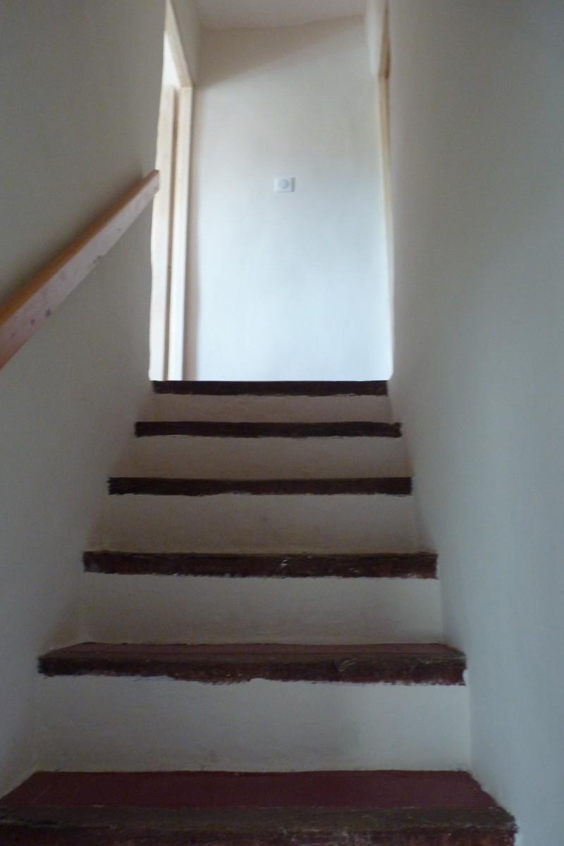 Escalier menant au 2ème niveau