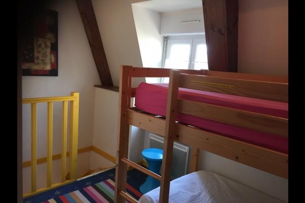 Lits enfants superposés