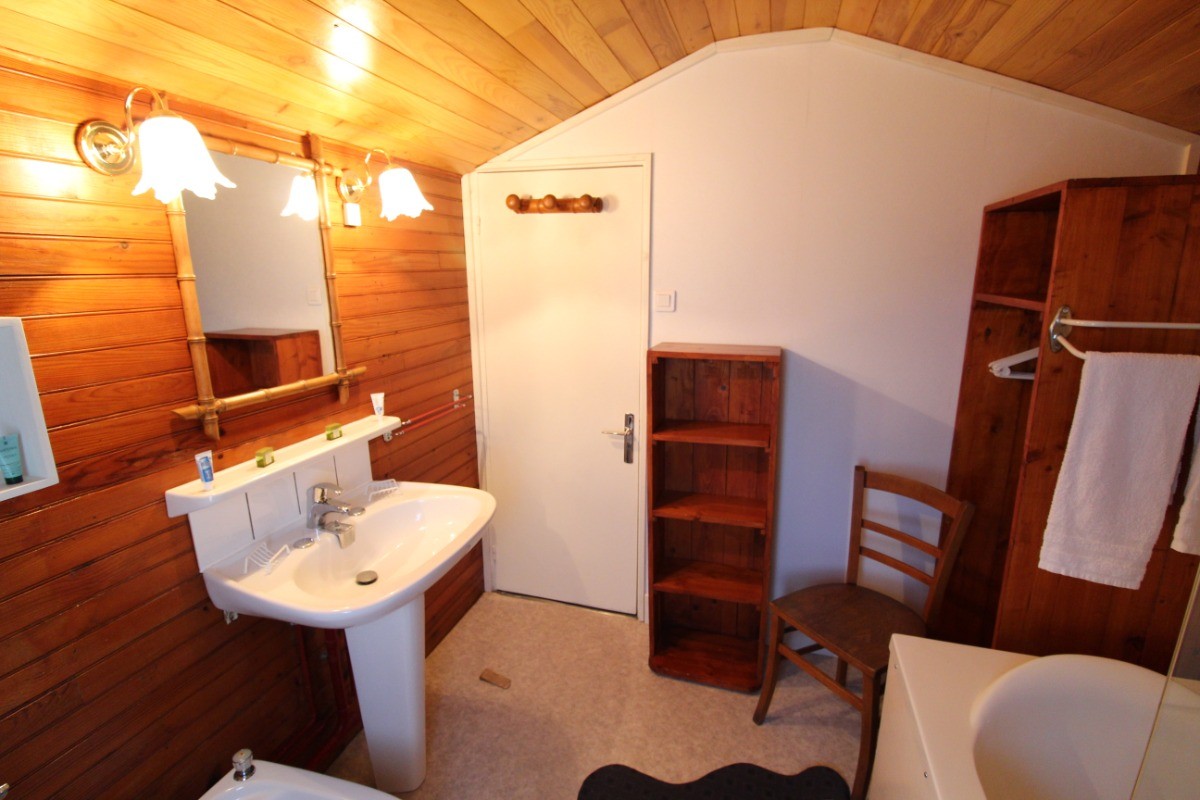Salle de bains à l'étage Chalet Magdelon