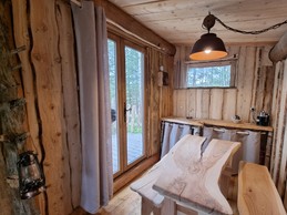 Espace repas - La Bergerie du Lac - Les Cabanes du Lac de Pierre Percée