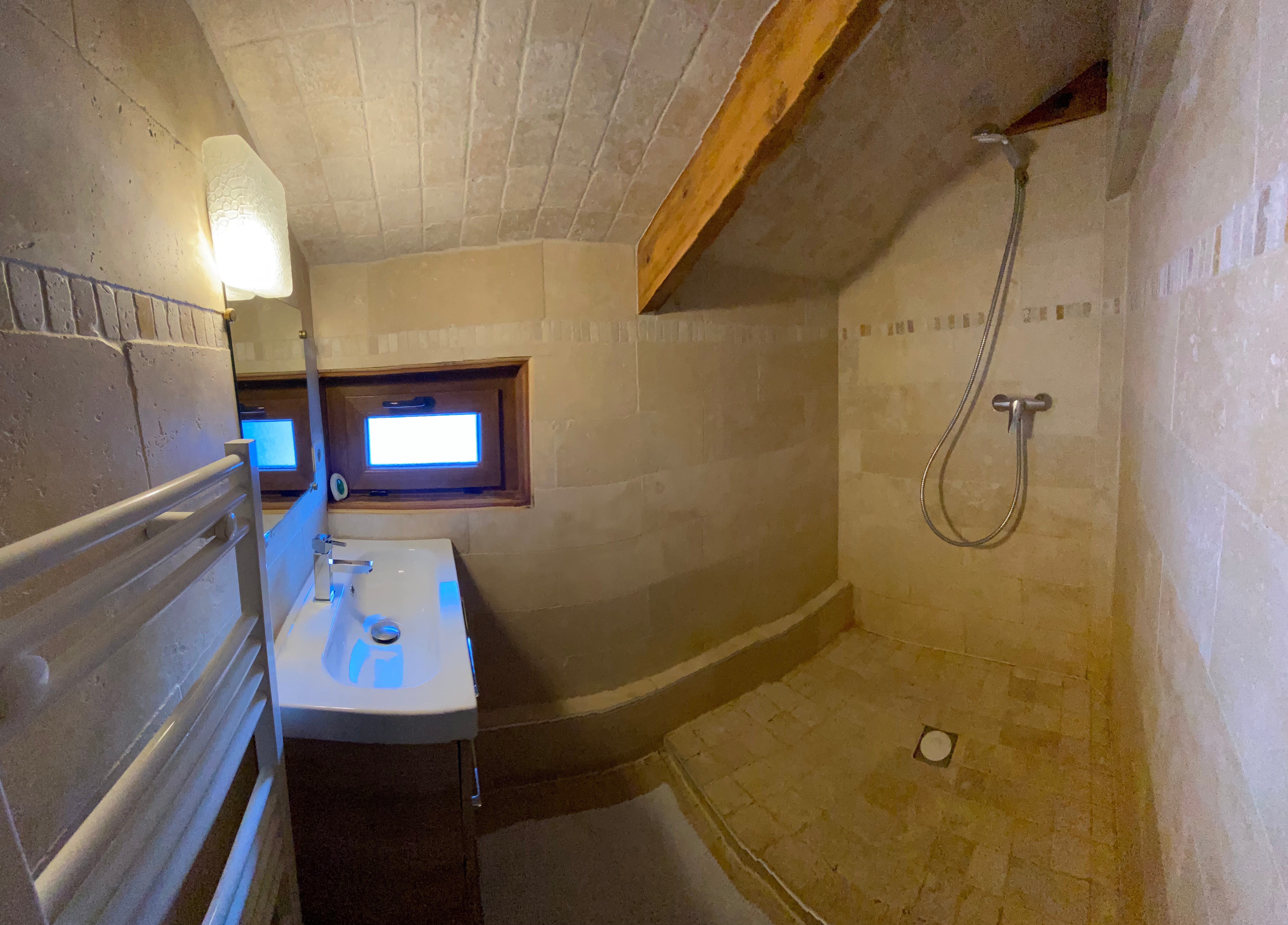 Douche indépendante à l'étage
