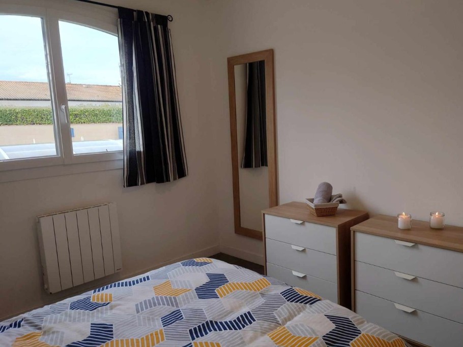 Chambre 2 - lit en 140