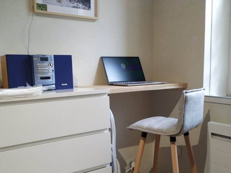 Le Nid douillet - Mont Dore - Pièce de vie - Coin bureau