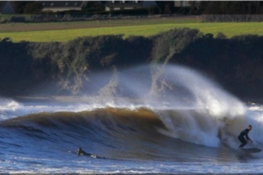 Surf plage la falaise