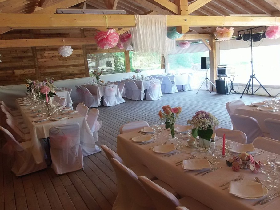 Gîte Moulin Piongo - Grande capacité et évènements mariages - chapiteau