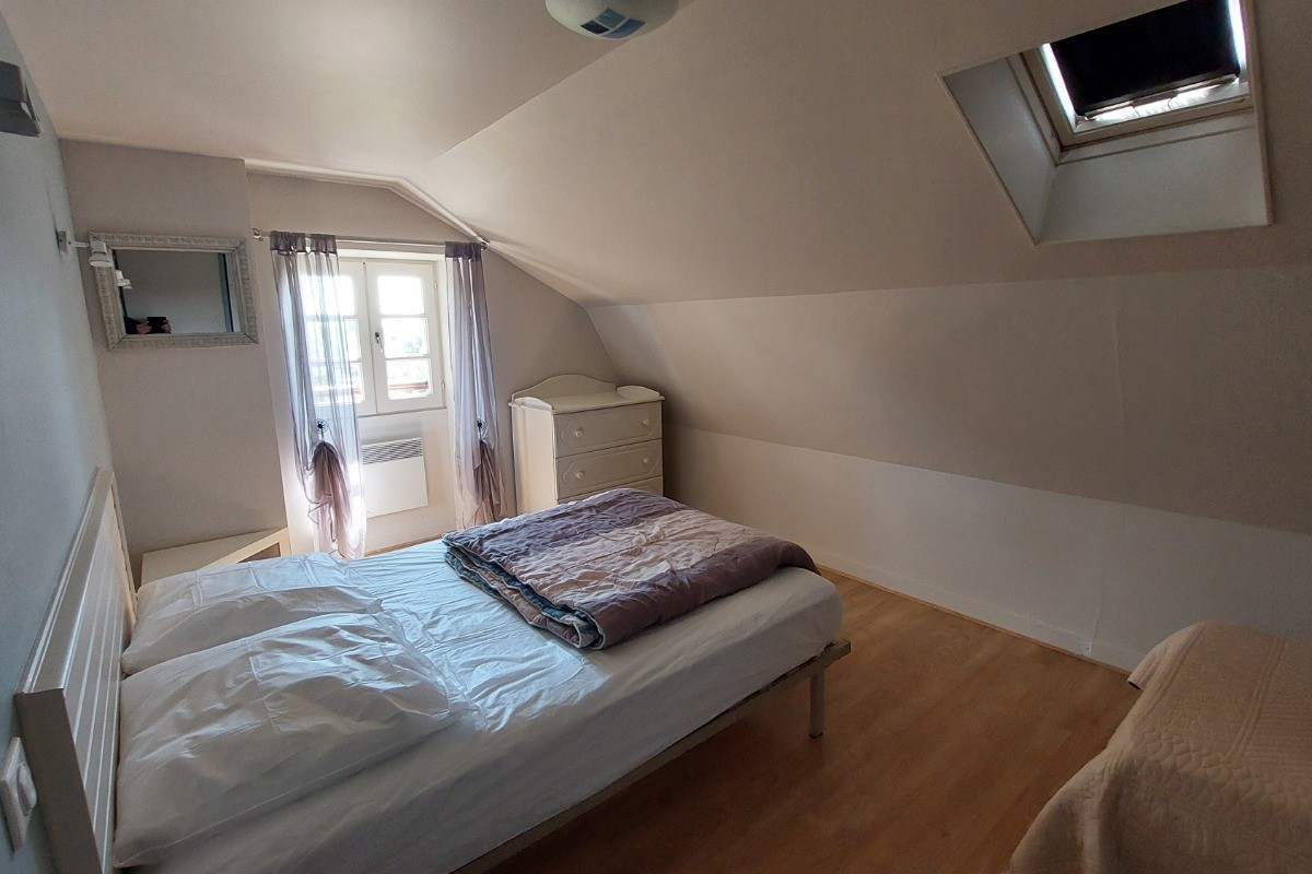 Chambre 2 lit 140 et lit en 90