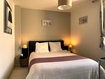 Room for 2 people