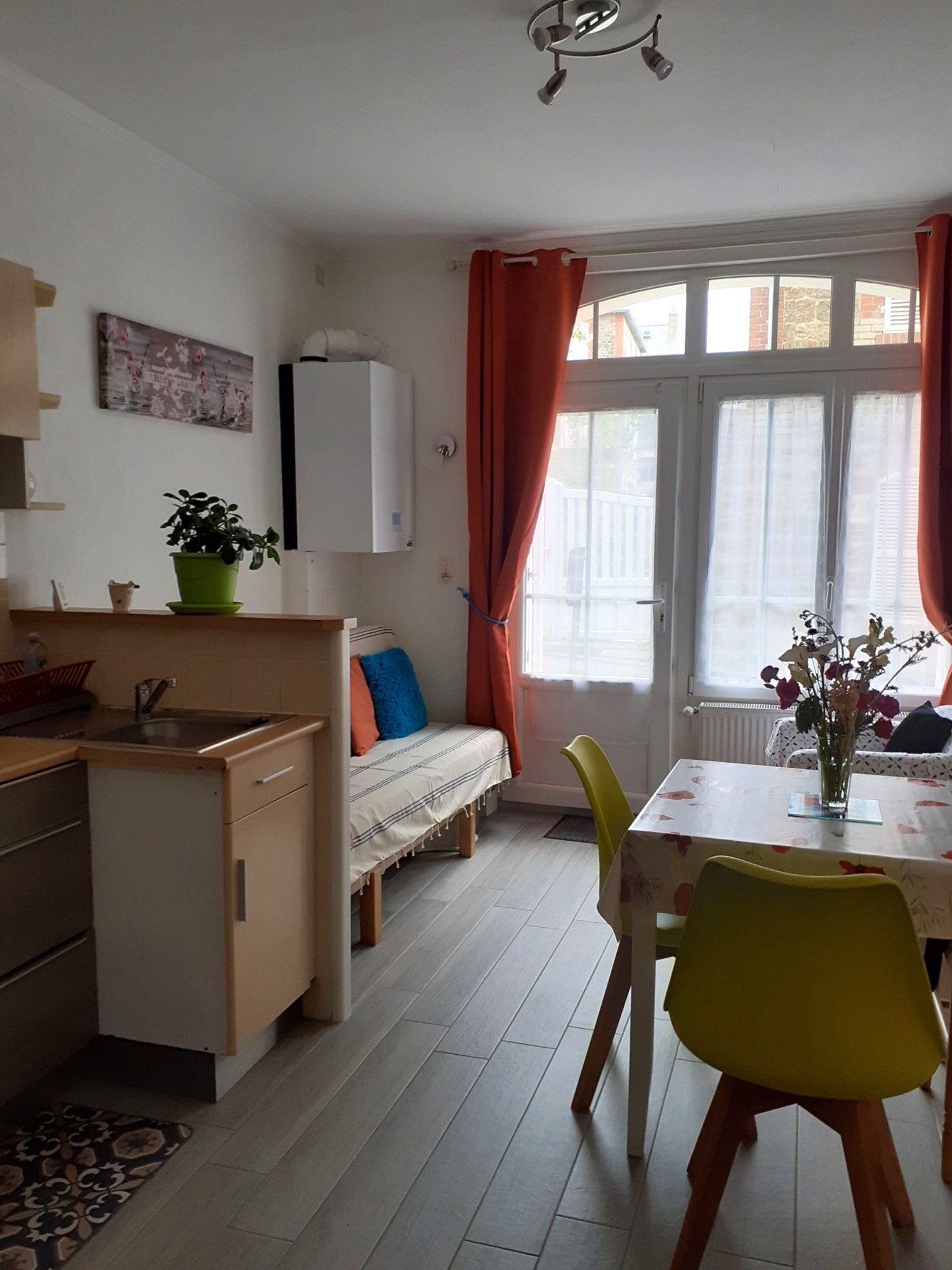 living room kitchen