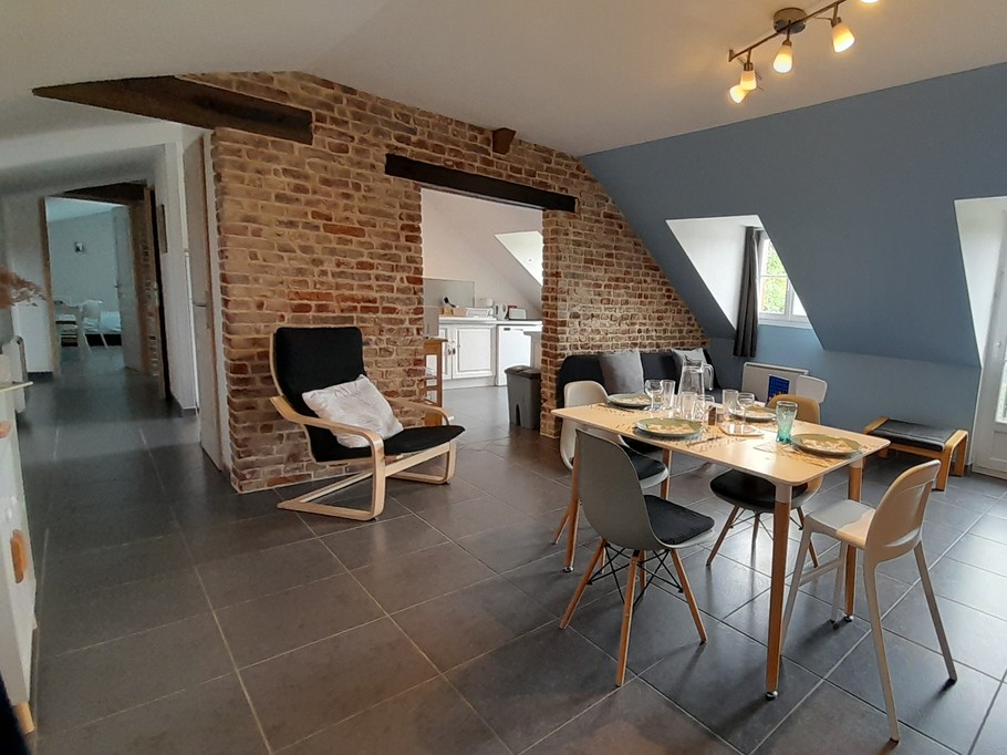 le coin salle à manger du pigeonnier