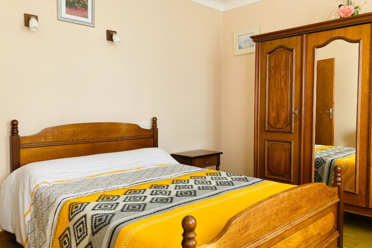 Chambre 3 - Un lit double 140