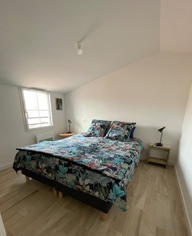 Chambre 2 à l'étage 2 lits 80 x 200 séparés ou réunis