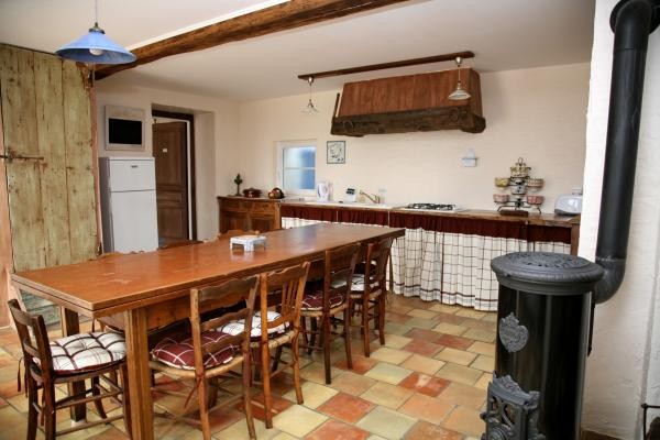 Gîte La Grimaudière avec piscine chauffée 2500m2 de terrain entre Lyon et Grenoble