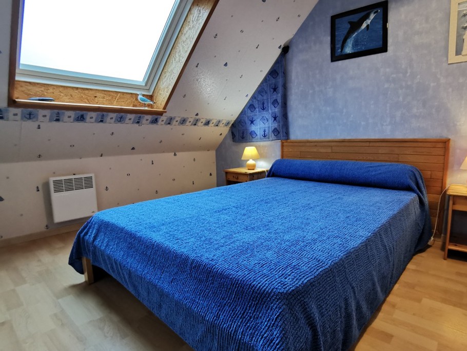 Etage: Chambre 2 avec lit 140