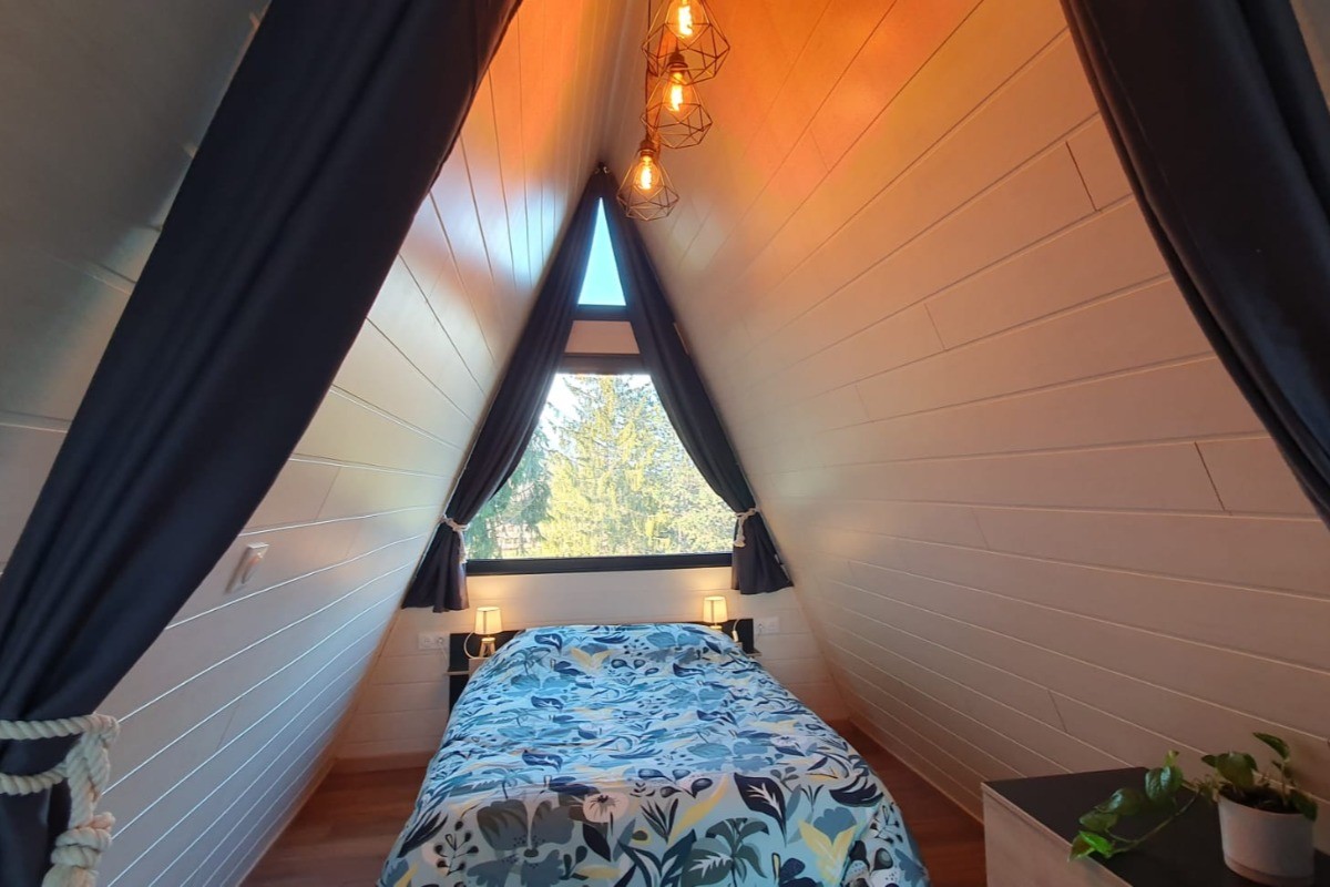 Chambre dans la mezzanine - Chalet Ecureuil
