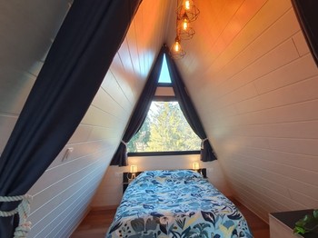 Chambre dans la mezzanine - Chalet Ecureuil
