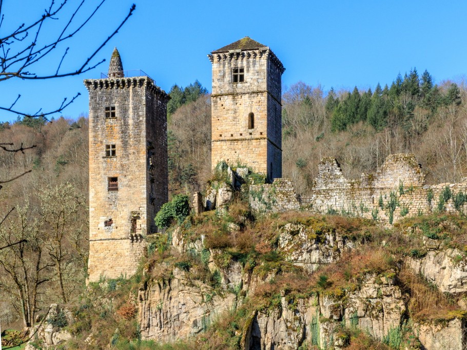 Les célèbres Tours de Merles (Goulles, Corrèze) à 20 mn du gîte