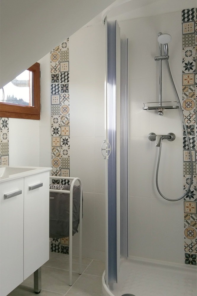 Salle d'eau + WC (combles)