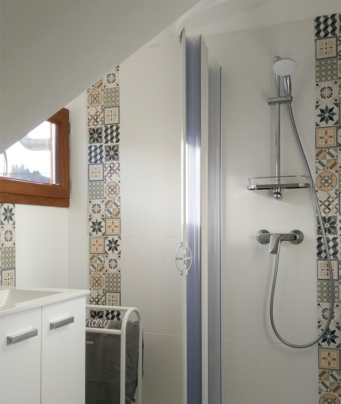 Salle d'eau + WC (combles)