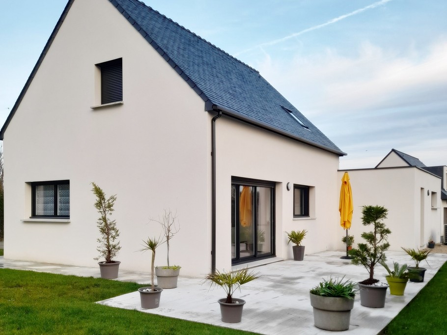 Maison avec terrasse et jardin