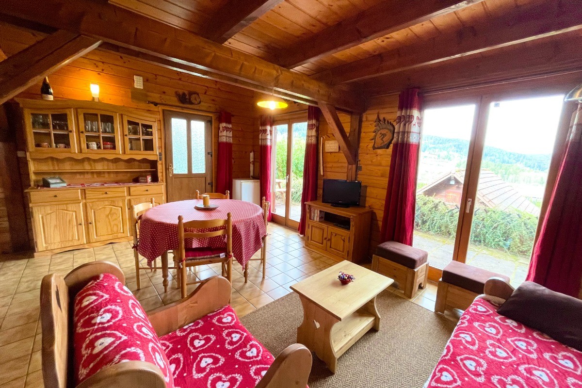 Séjour avec vue terrasse et montagnes - Chalet du Sotré à 900m du Lac de Longemer