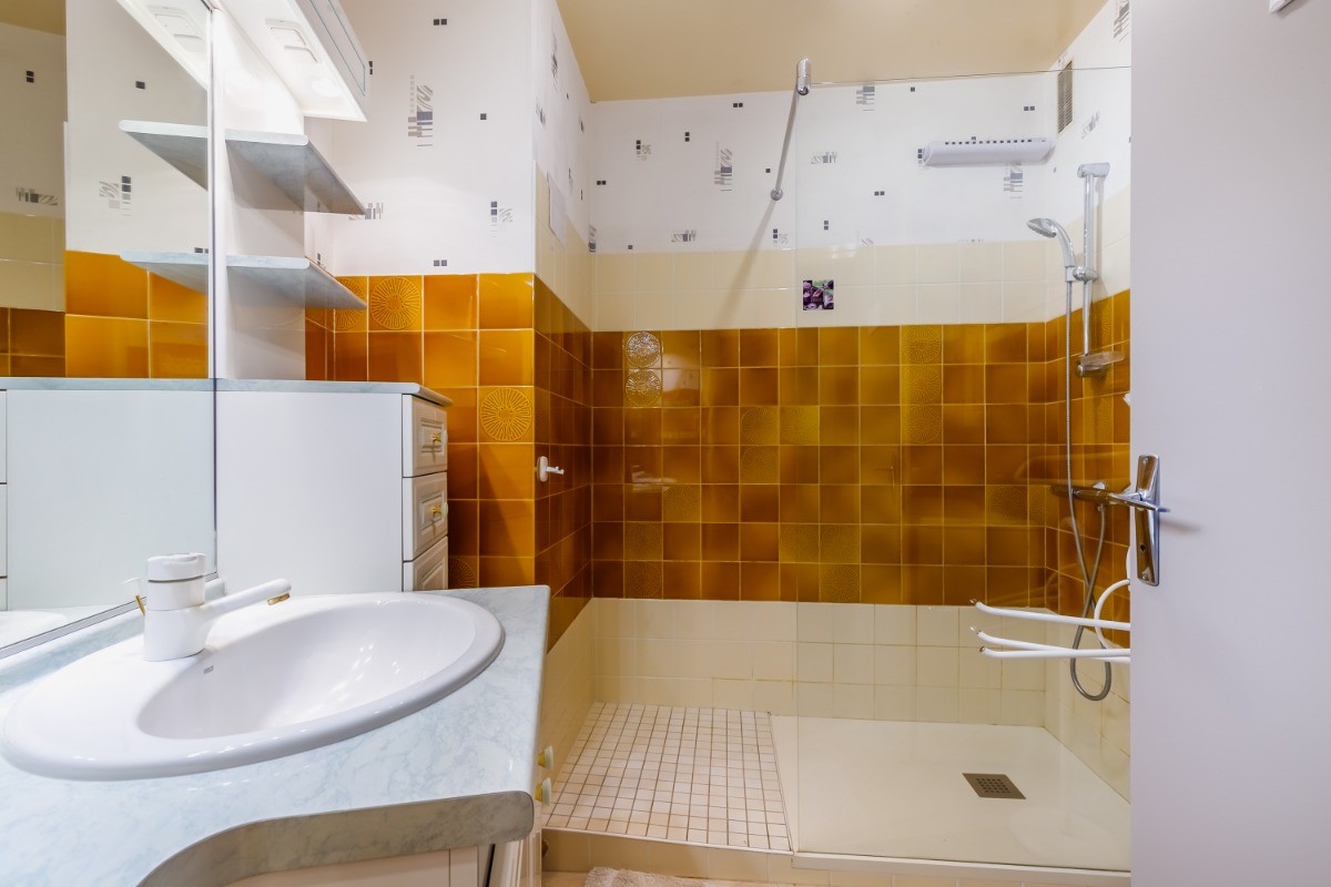 SALLE DE DOUCHE