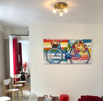 Voici votre séjour, agréable par sa superficie et ses couleurs harmonieuse+canapé lit en 140