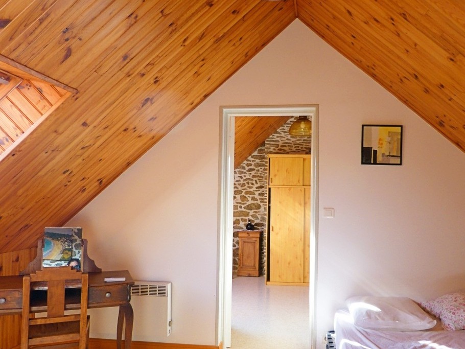 Location Mme Thebault - chambre
- Maison 4 personnes en campagne entre Dinan et les magnifiques plages de St Jacut de la Mer - 1