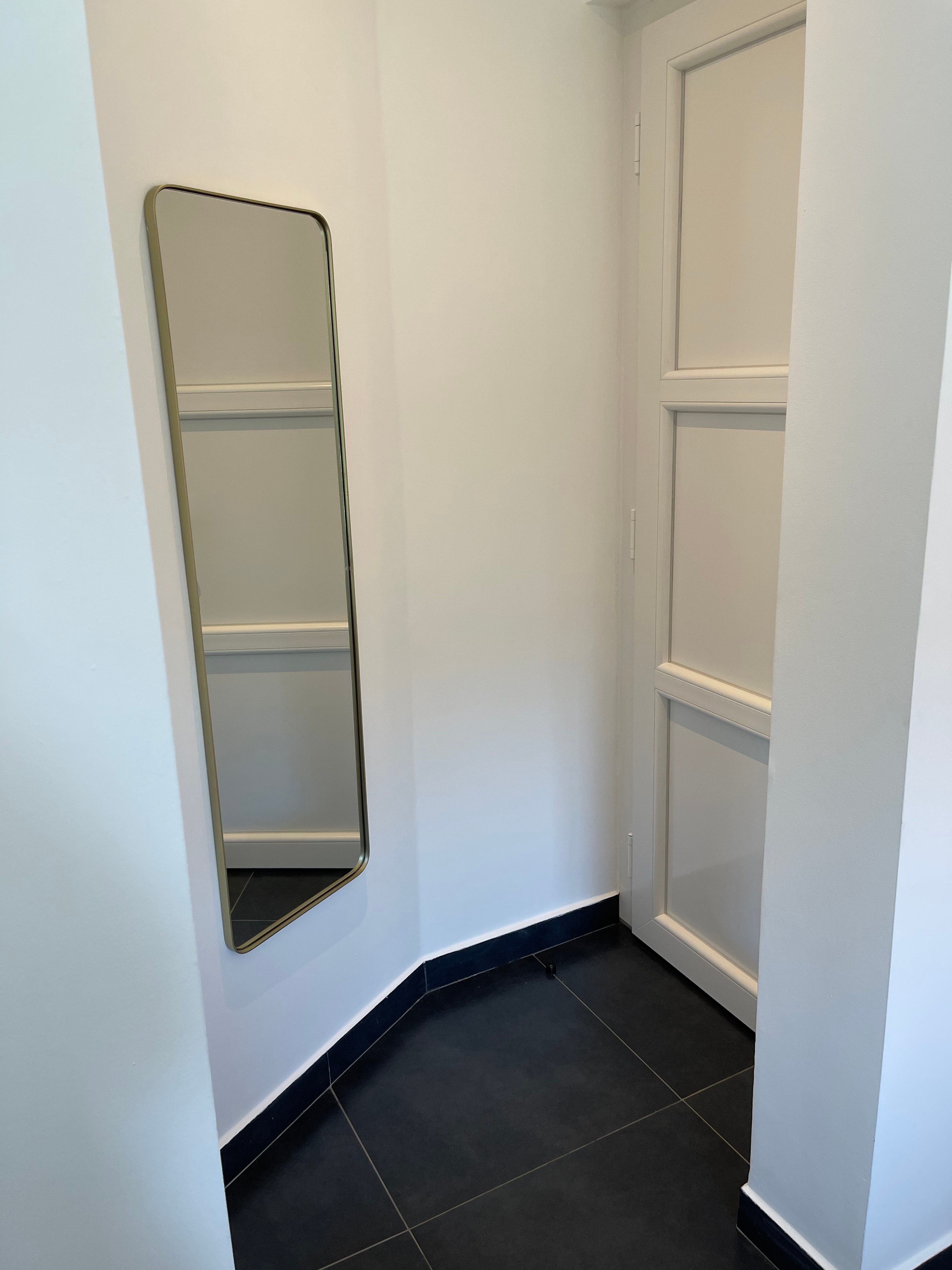 Sas d'entrée avec miroir