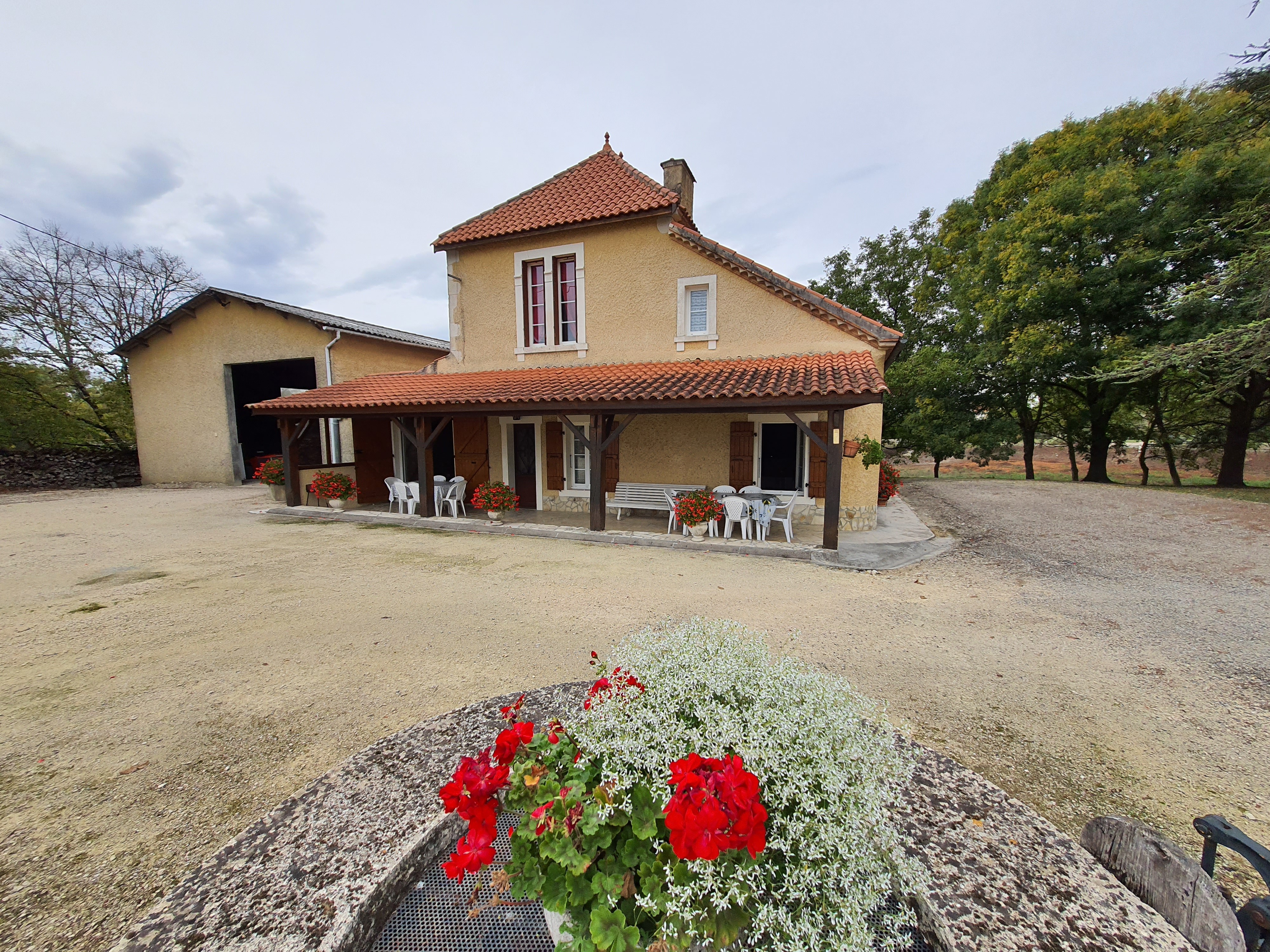 Vue gîte et extérieur