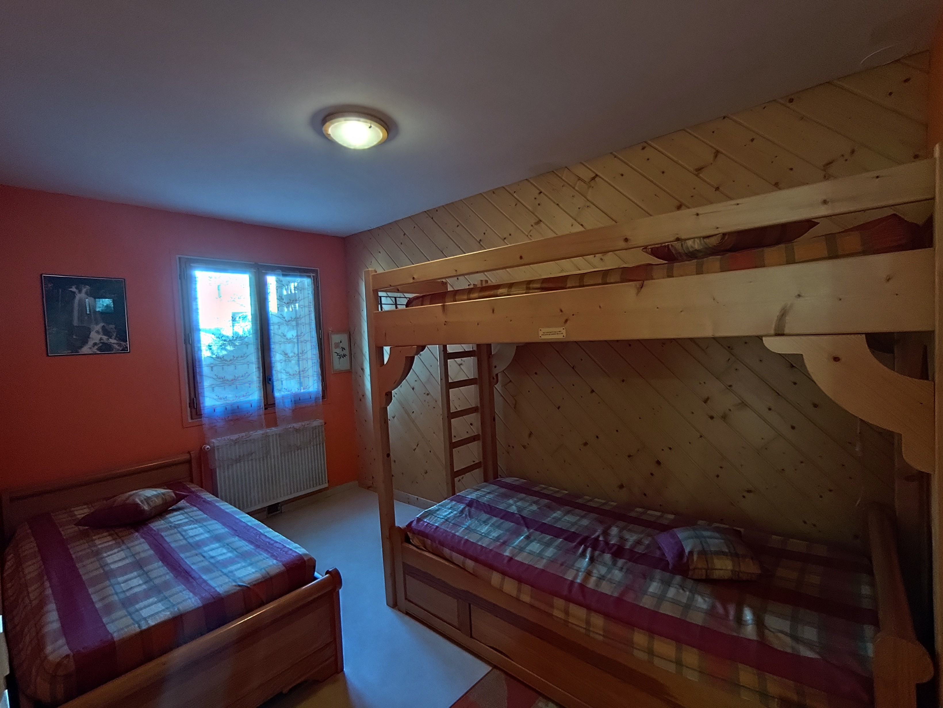 Chambre 3 lits simples