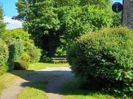 Maison. location Clévacances Bourbriac (Côtes d'Armor, Bretagne) - votre arrivée à la propriété