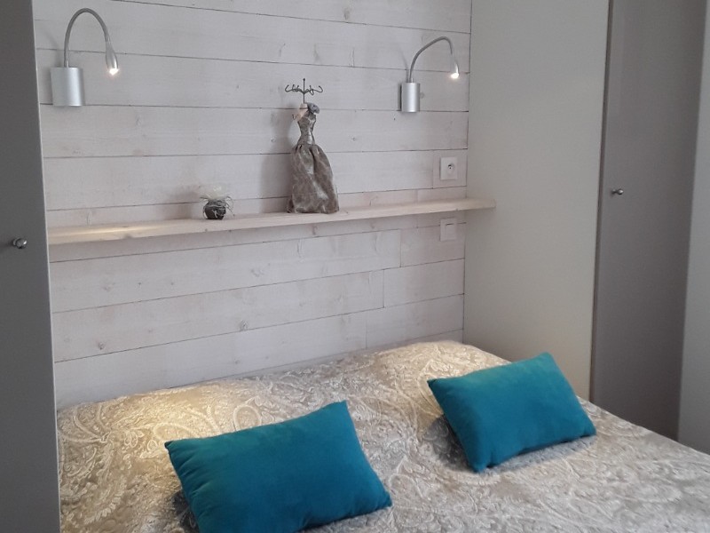 Chambre avec lit en 160cm