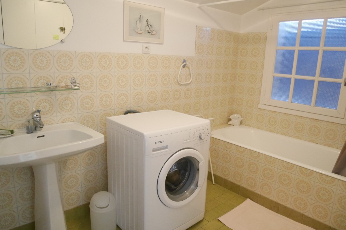 Salle de bain à l'étage