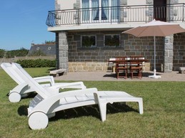 transats à disposition / jardin clos