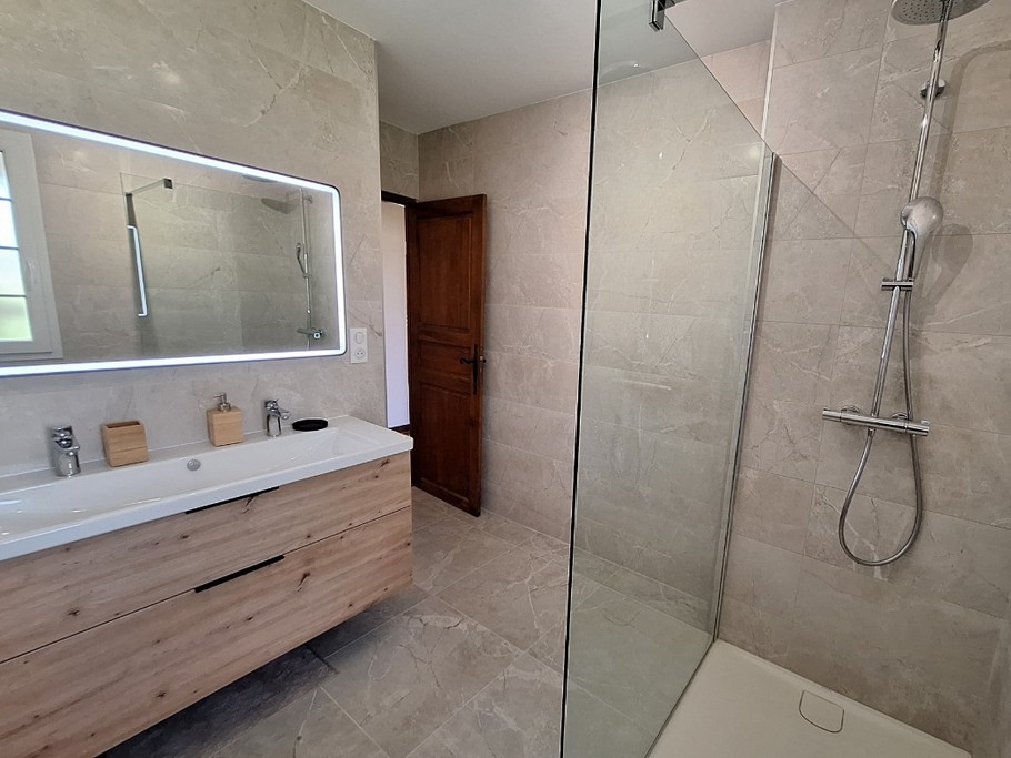 Photo n° 13 de la location