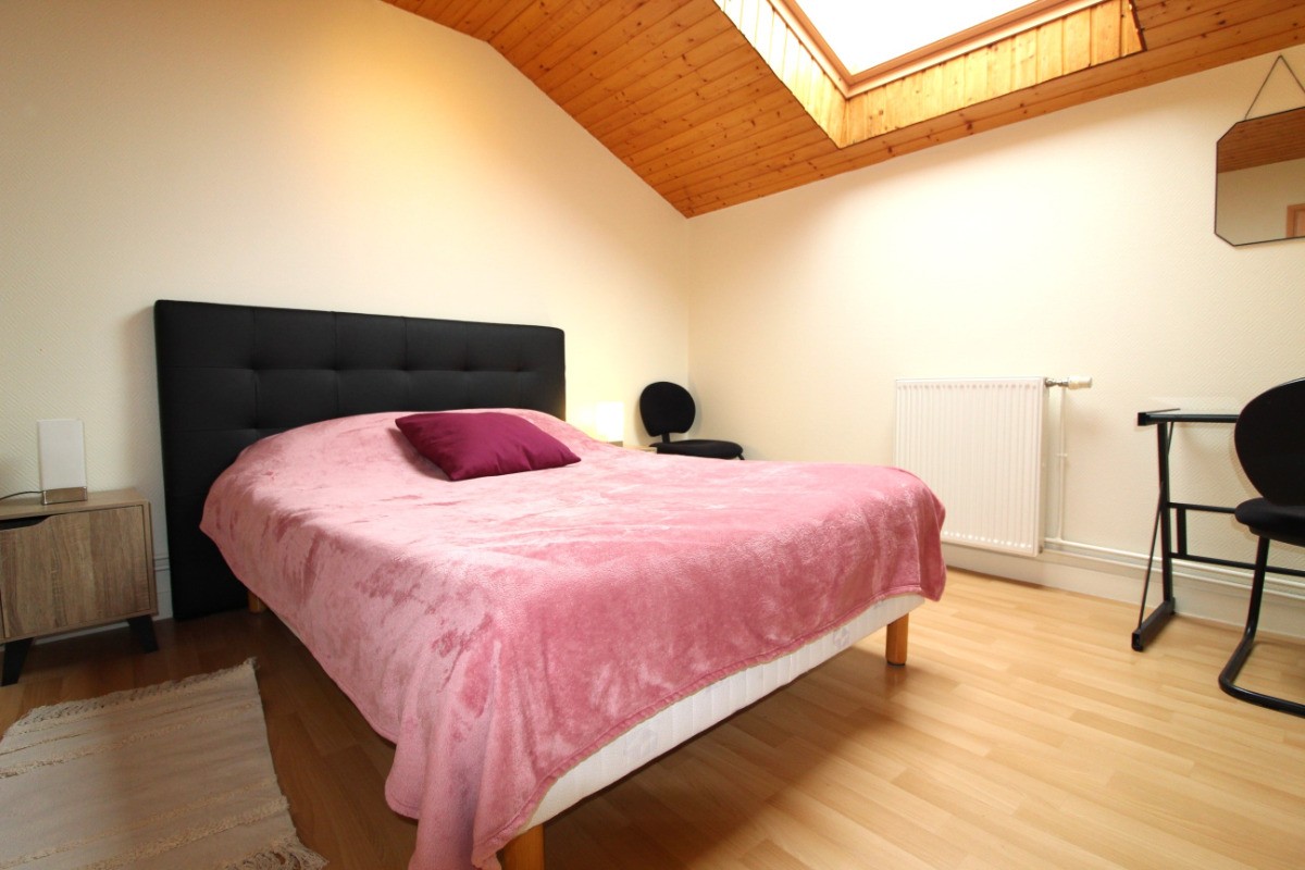 Chambre 1 avec lit double